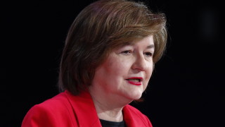 Великобритания не трябва да изнася политическата си криза в Европа