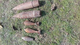 Военнослужещи от Сухопътните войски разузнаха и унищожиха невзривени боеприпаси открити
