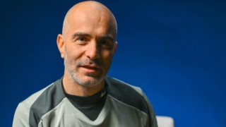 Бившият мениджър на Челси Енцо Мареска и Манчестър Сити водят