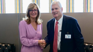 Вицепремиерът и министър на външните работи Екатерина Захариева се срещна