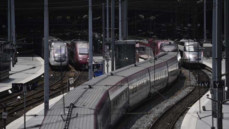 Железопътните услуги Евростар (Eurostar) и Талис (Thalys) могат да бъдат