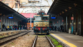 Гара де Норд основната жп гара на румънската столица