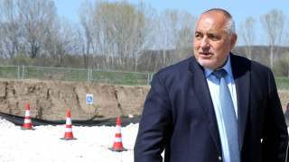 Борисов се кахъри и иска билборд "Това донесе промяната" на обхода на Бургас