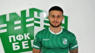 Юношата на Берое Надим Ангелов подписа договор с клуба и