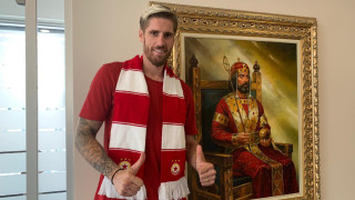 Селекцията в ЦСКА продължава с привличането на защитника Раул Албентоса