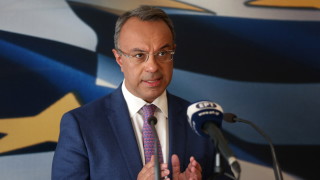 Гърция планира да вземе заем от 10 до 12 милиарда