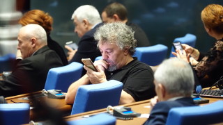 Депутатите приеха проект на решение за предоставяне на допълнителна военна