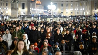 Смъртта на папа Франциск беляза великденските празници на 2025 г