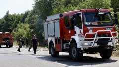 Пожар се разгоря край западната вилна зона на Ямбол