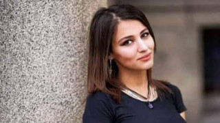 Младата и красива Божидара е от Божурище Тя се нуждае