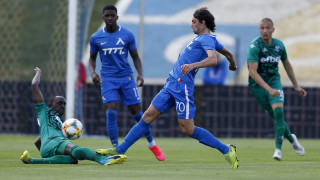 Мартин Райнов е поредният футболист който ще напусне Левски твърди