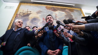 Вицепремиерът на Италия Матео Салвини предложи правителството да използва част
