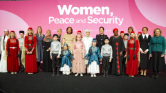 Десислава Радева и съпругите на Ердоган и Вучич загрижени за световния мир
