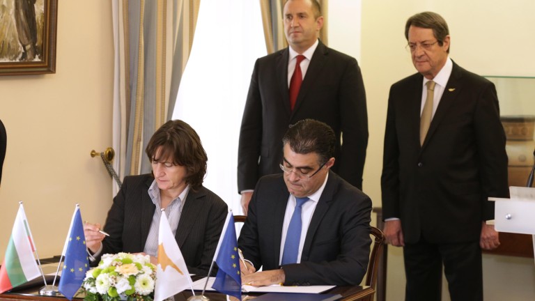 България и Кипър подписаха меморандум за корабоплаването 