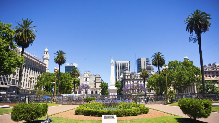 Аржентина се завърна триумфално – получи оферти за облигации за $65 милиарда