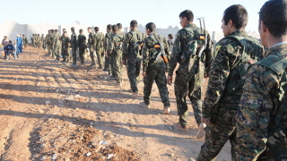Противникови кюрдски групировки се бият в северозападен Ирак