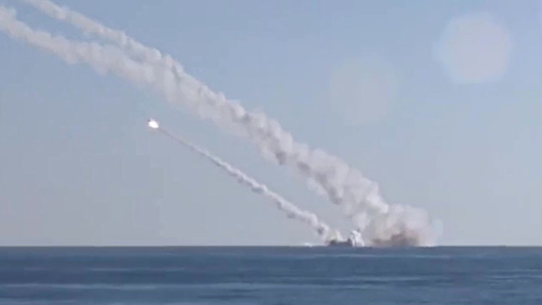 Русия за първи път изстреля свръхзвуковата ракета "Циркон" от кораб