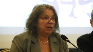 Насилственото въвеждане на машинното гласуване без да бъде обяснено без