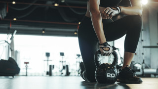 Голяма част от съвременните професии са свързани със седене през