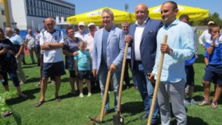 Спортният министър Красен Кралев и кметът на Монтана Златко