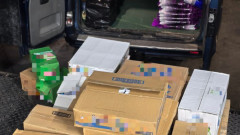 Откриха над 200 кг контрабандни хранителни стоки в бус на "Капитан Андреево"