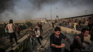 Трима палестинци включително 14 годишно момче са били застреляни при огън