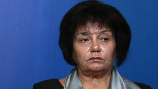 Медицински специалисти във всяко училище иска Янка Такева