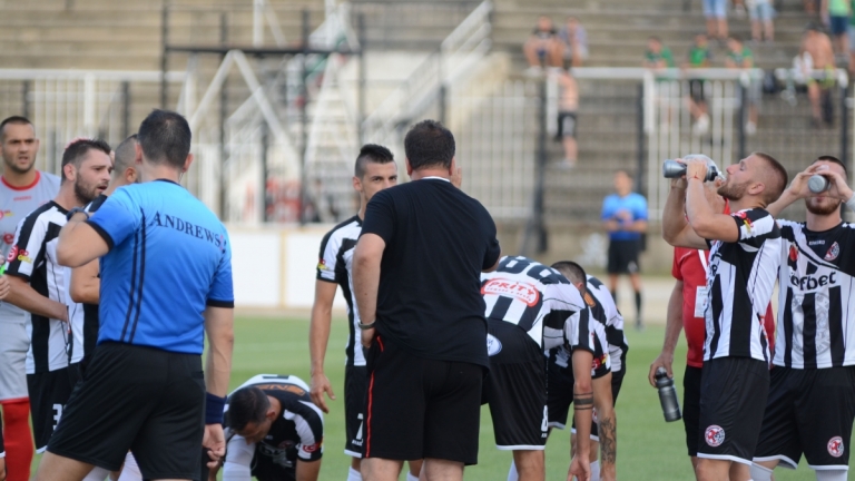 Горна Оряховица посреща ЦСКА-София с много кебапчета и кюфтета