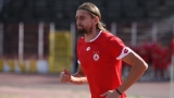 Александър Бранеков все пак ще продължи футболната си кариера