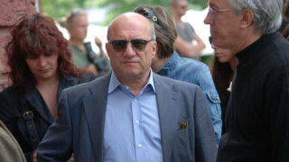 Генерал Василев Василев който е председател на комисията по Етика