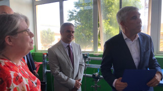 Министърът на енергетика Румен Радев официално постави начало на работата