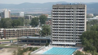 Близо 60 хотела по Южното Черноморие са застрашени след фалита