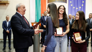 Заместник министърът на младежта и спорта доц Стоян Андонов присъства на