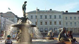 Подпалиха турското посолство във Финландия