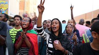 Управляващият военен съвет в Судан и гражданският опозиционен алианс подписаха