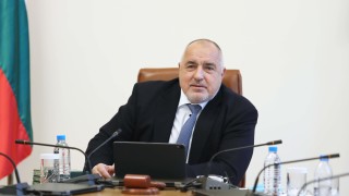 Правителството продължава да помага на българските общини благодаря и на