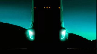 Изцяло електрическият камион който Tesla разработва ще може да изминава