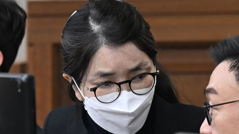 Осъдиха бившата първа дама на Южна Корея за подкупи от църквата на Муун 