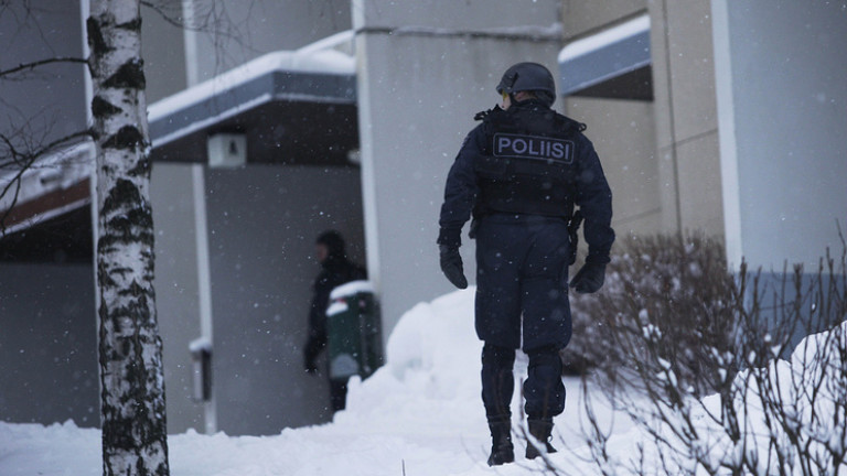 Обискираха дома на финландски журналист
