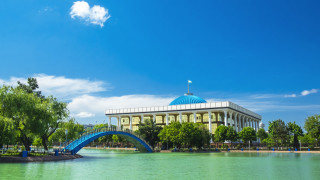 Либерално демократическата партия която говори за присъединяване на Узбекистан към Евразийския