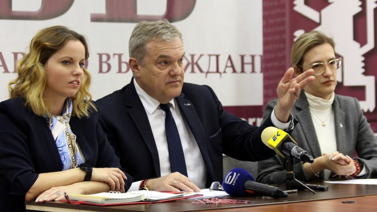 Водната връзка София - Перник нямало да реши режима на перничани, смята Румен Петков