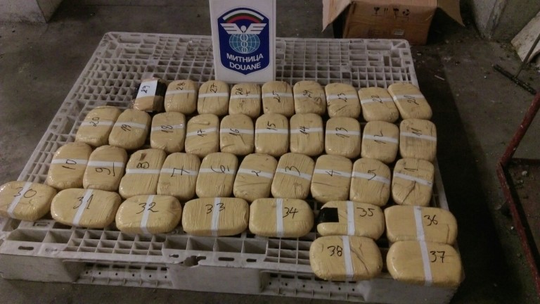 Близо 20 кг хероин задържаха на ГКПП-Капитан Андреево