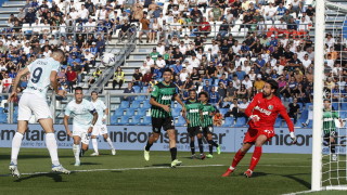 Интер победи трудно с 2 1 като гост на Сасуоло като