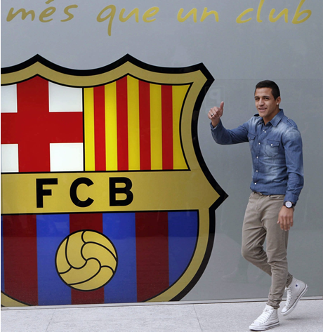 Санчес: Искам да уча от Меси и Шави