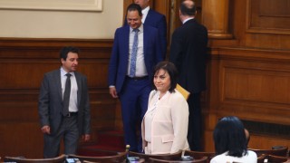 Къде е другият беглец от Софийския затвор Това питат депутатите