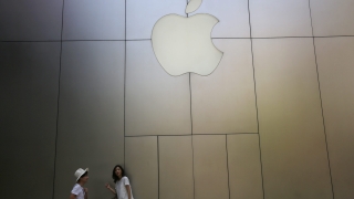 Apple е в първото публично дружество в света на стойност