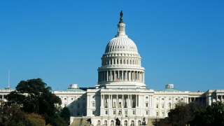 Конгресът задължи Белия дом да предостави документите за забавената помощ на Украйна