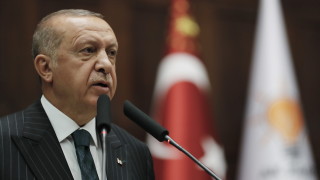 Турция не възнамерява да спре проучването за природен газ край