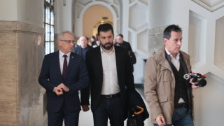 Кирил Петков се яви в Софийски градски съд на заседание