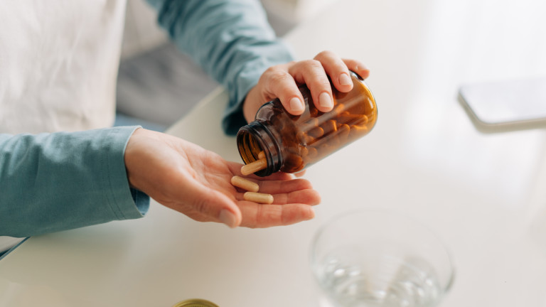 3 витамини и добавки, които не бива да приемаме сутрин
